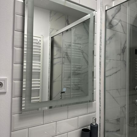 Curtea de Argeş Casa Eroilorヴィラ エクステリア 写真